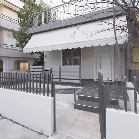 Modern Fully-Equipped House, 5 Min Walk From Metro Villa Athena Bagian luar foto